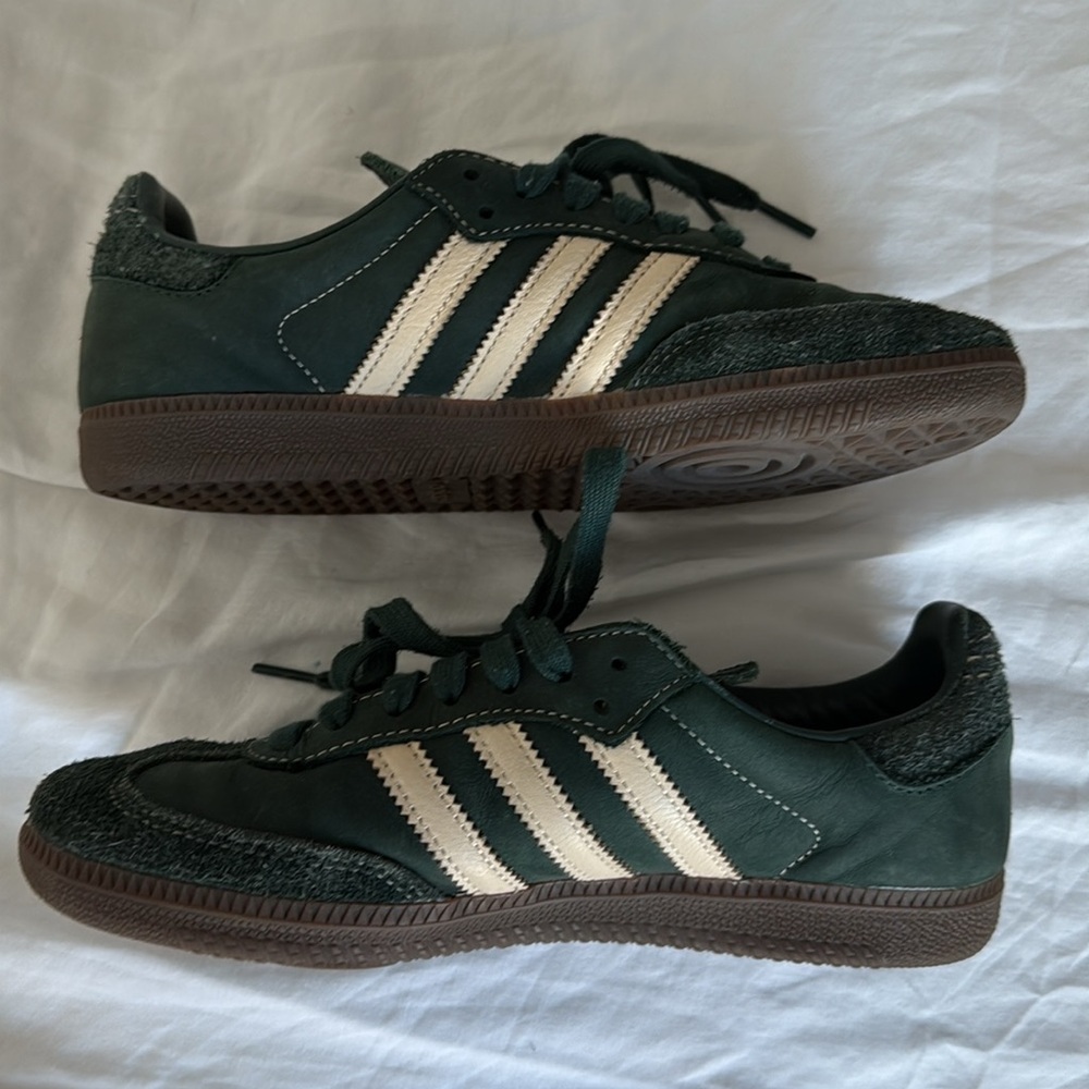 Adidas Dark Green Sambas